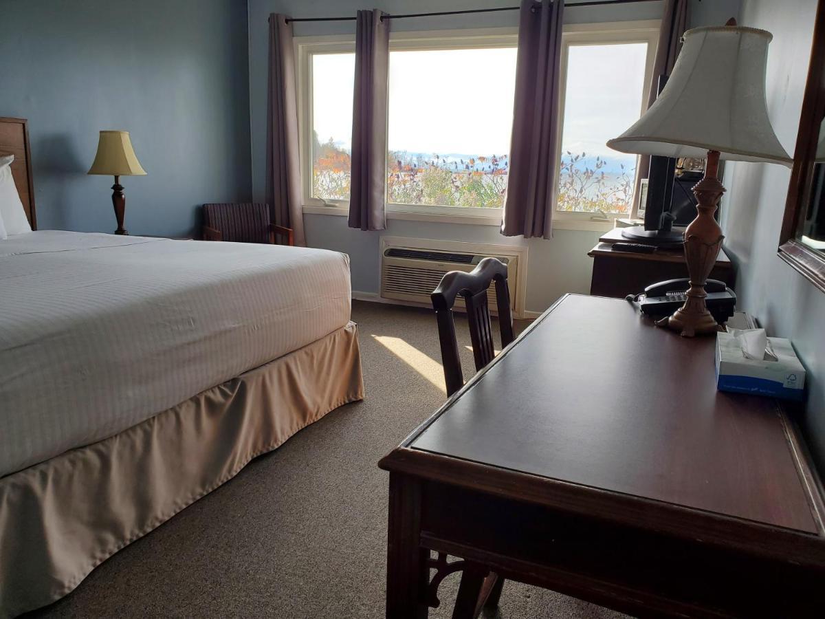 Carolyn Beach Inn Thessalon Buitenkant foto